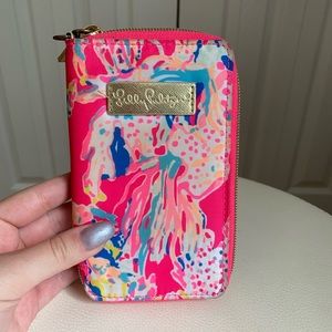 lily pulitzer bifold wallet